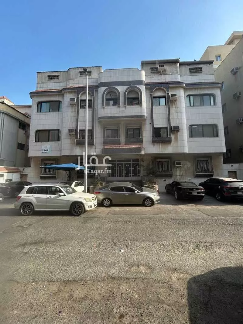 4 bedroom building in Al Nuzhah, Jeddah