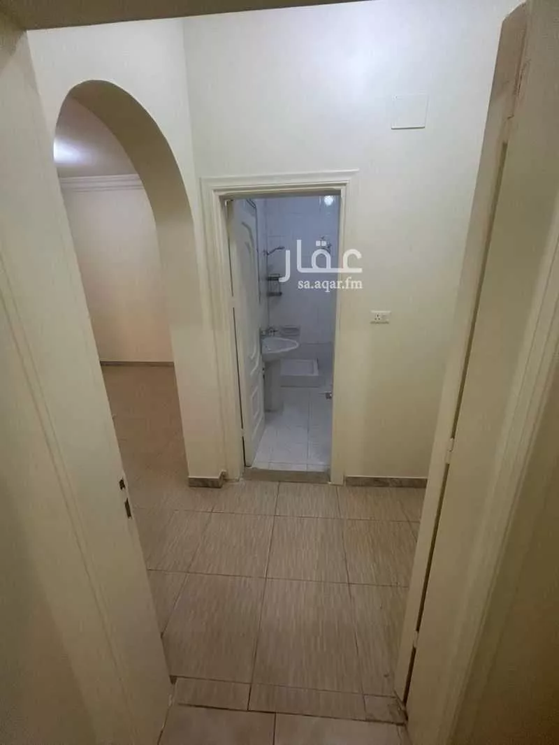 4 bedroom building in Al Nuzhah, Jeddah 6