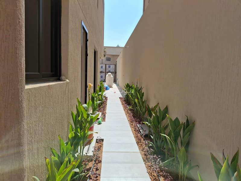 7 bedroom villa in Al Wahah, Riyadh 2