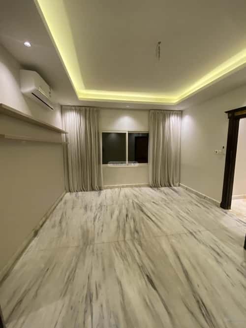 8 bedroom villa in Al Wadi 2