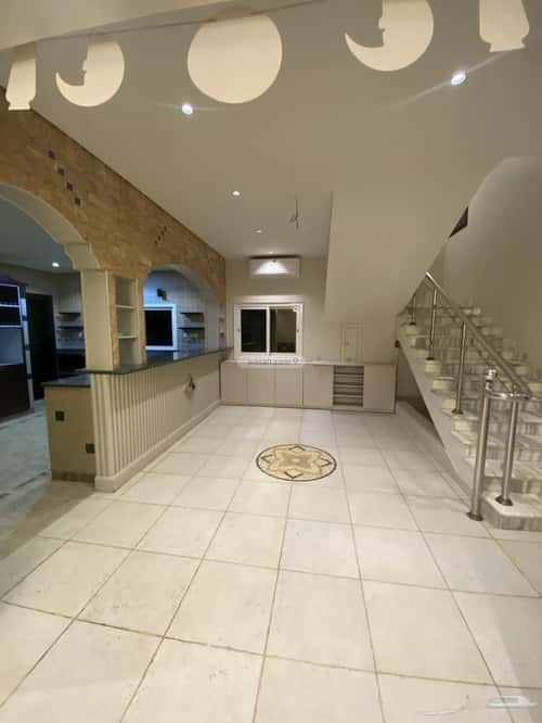 8 bedroom villa in Al Wadi 3