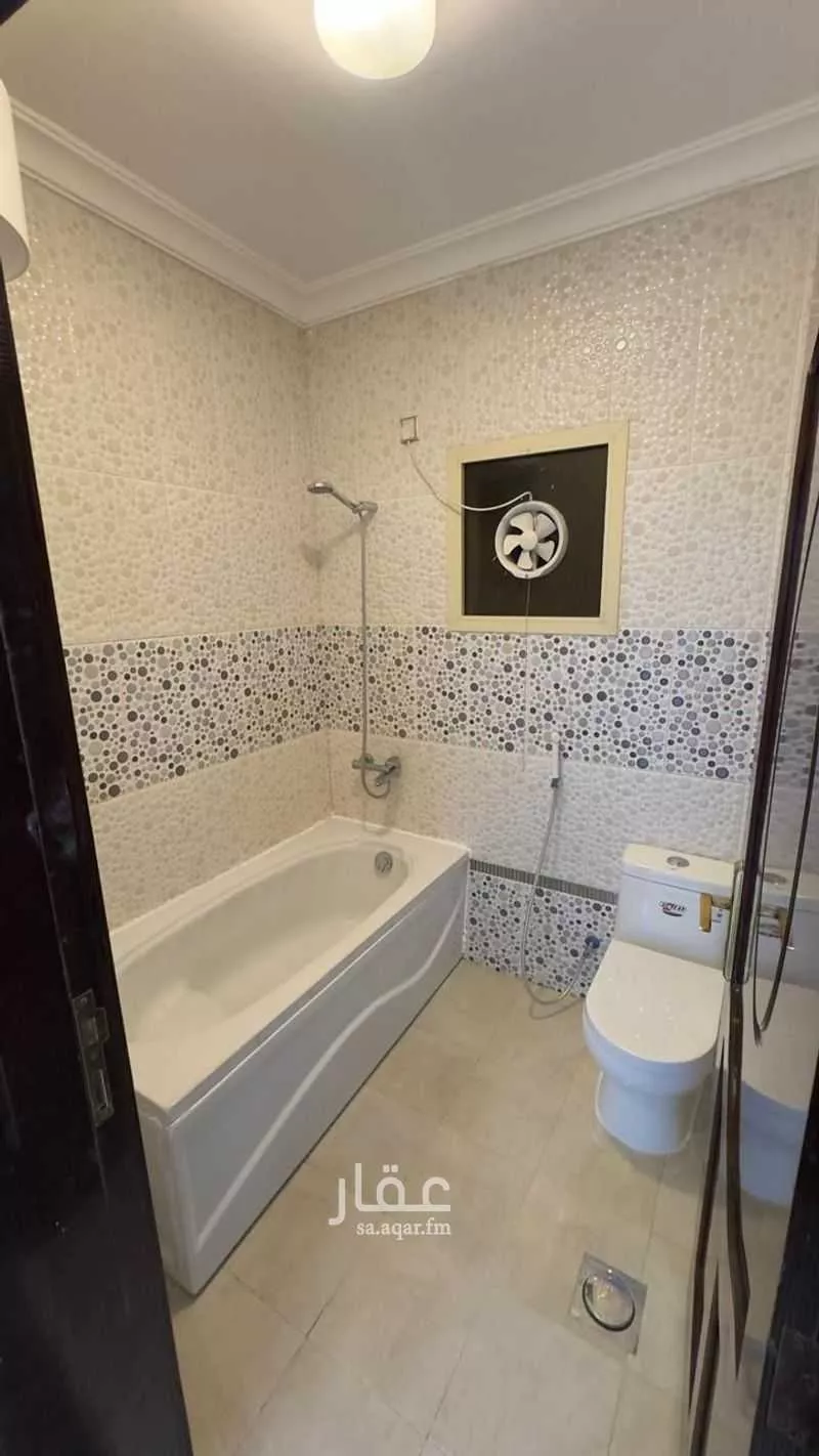 4 bedroom apartment in Al Mab'outh, Madinah 9