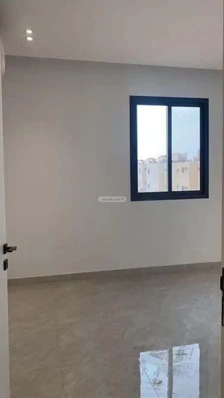 3 bedroom apartment in Al Yarmouk 4