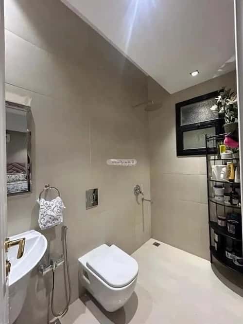 شقة 3 غرف في الملقا 5