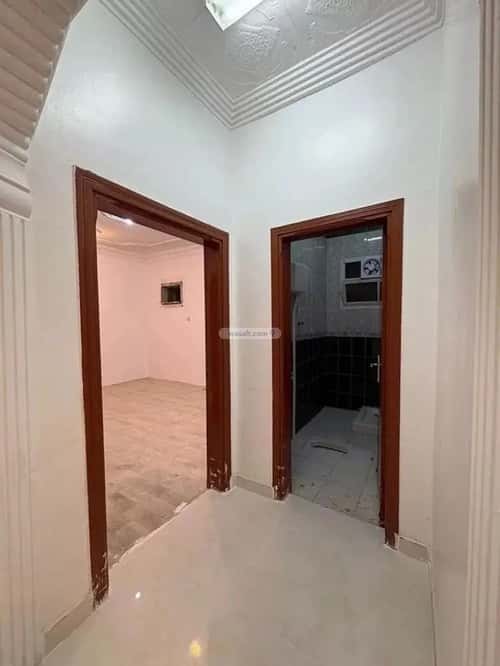 5 bedroom floor in Tuwaiq 3