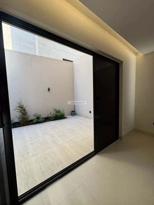 4 bedroom villa in Al Bahr, Eastern Province 9