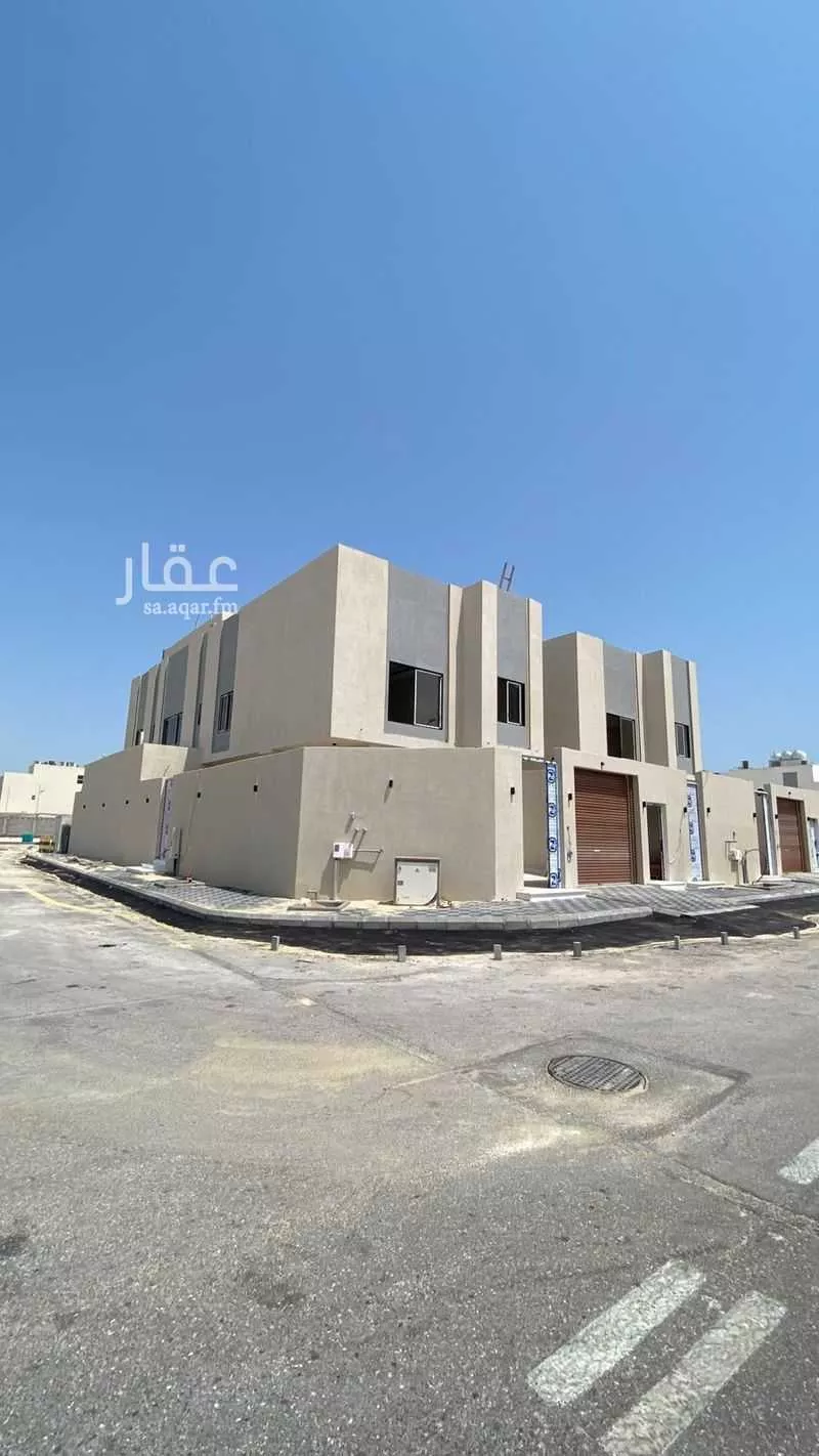 4 bedroom villa in As Sadafah, Eastern Province 2