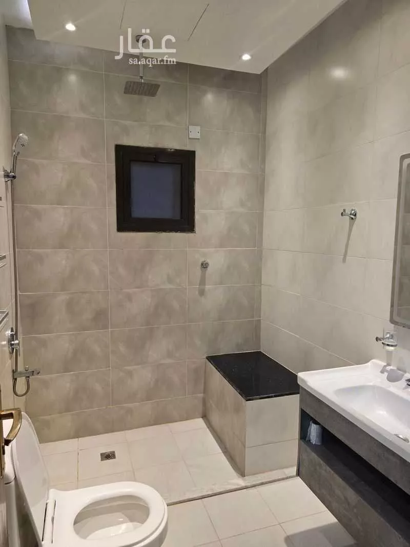4 bedroom apartment in Al Rawabi, Madinah 11