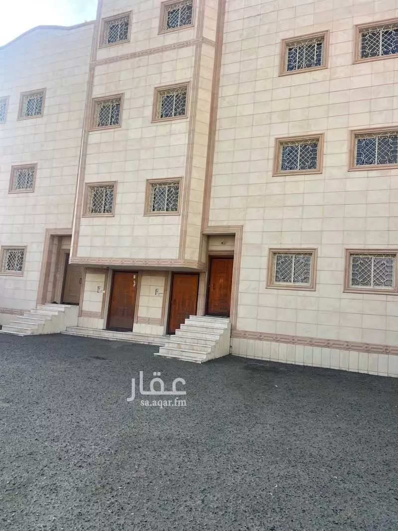 شقة في ذلالة