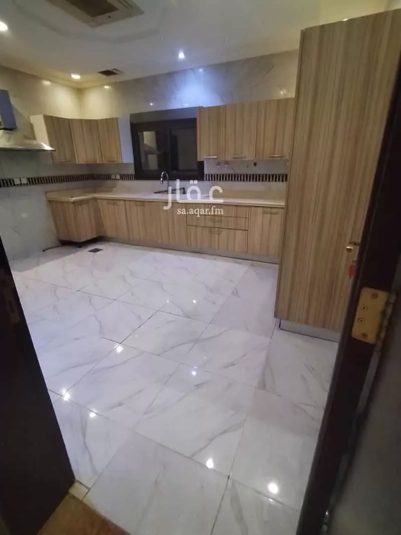 6 bedroom villa in Qurtubah, Riyadh 24