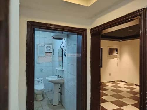 1 bedroom apartment in King Abdul Aziz 3