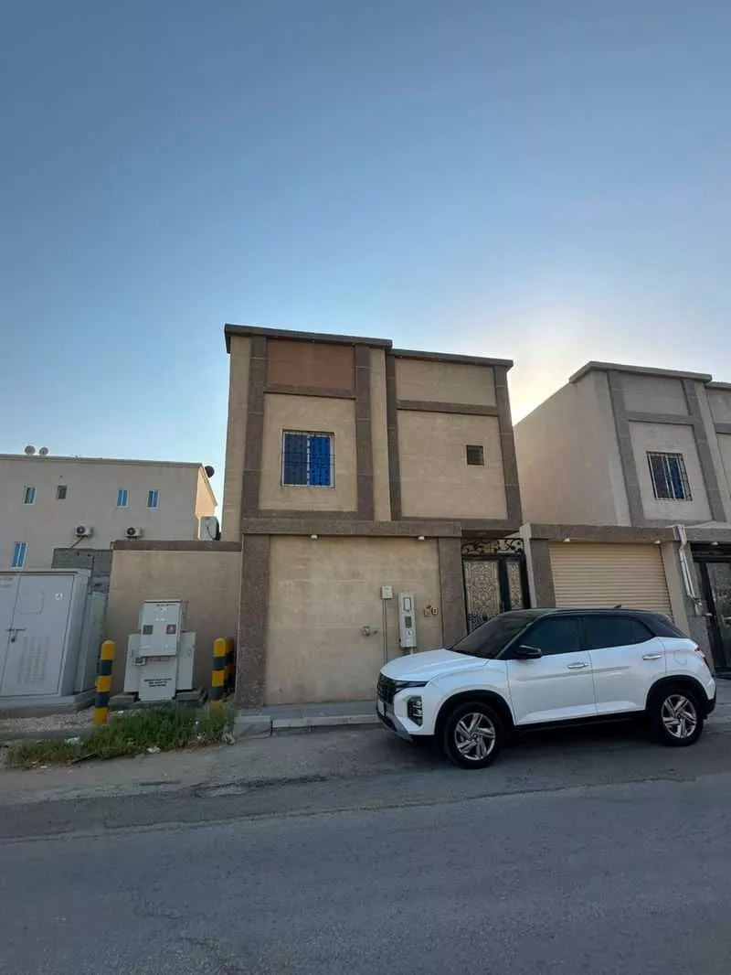 7 bedroom villa in Dahiat King Fahd, Eastern Province 2
