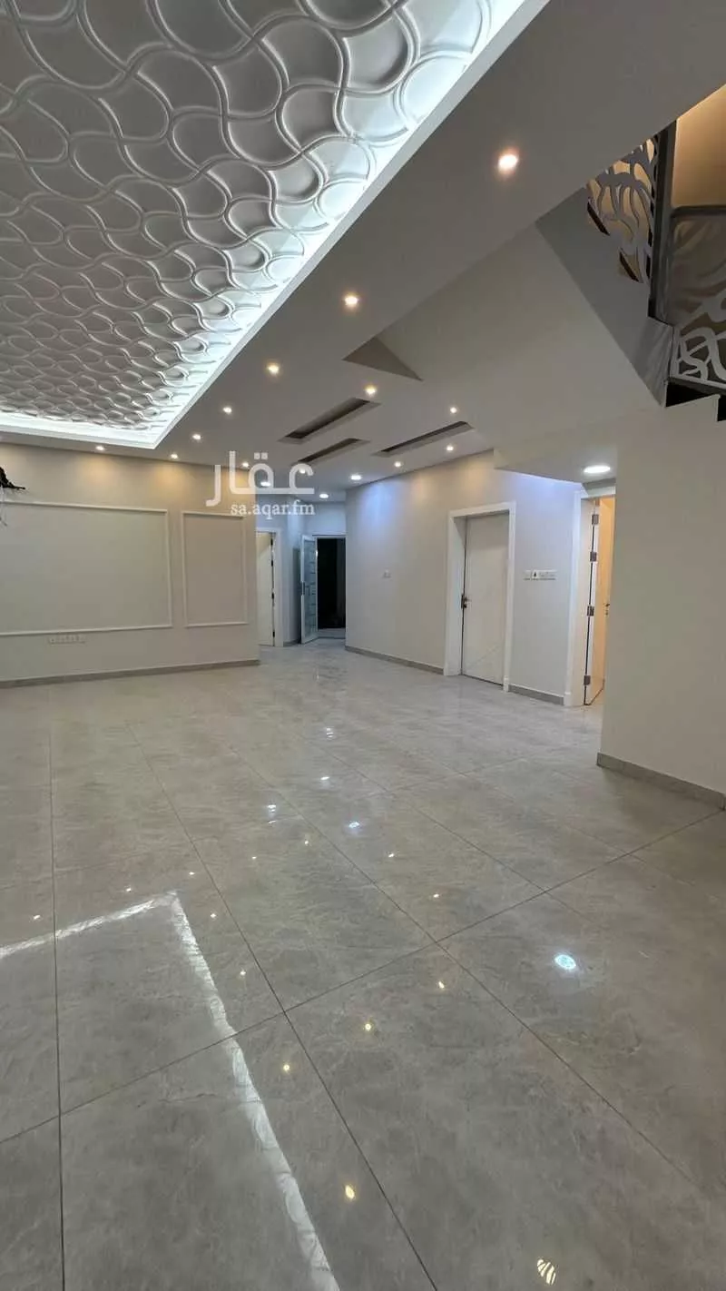 4 bedroom villa in Dahiat King Fahd, Eastern Province 7