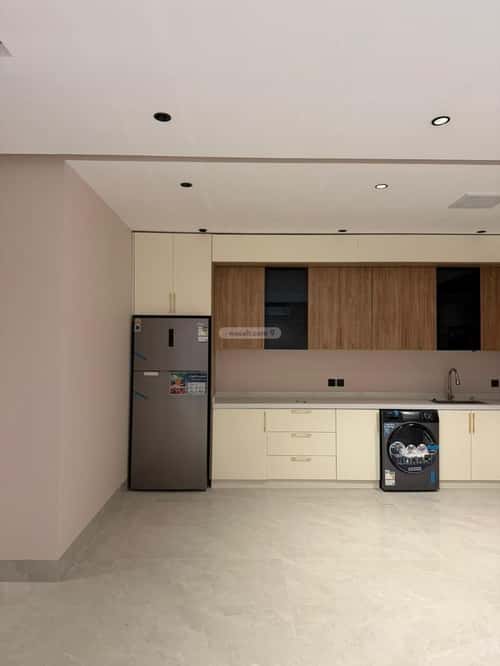 4 bedroom floor in Al Rabwa 9