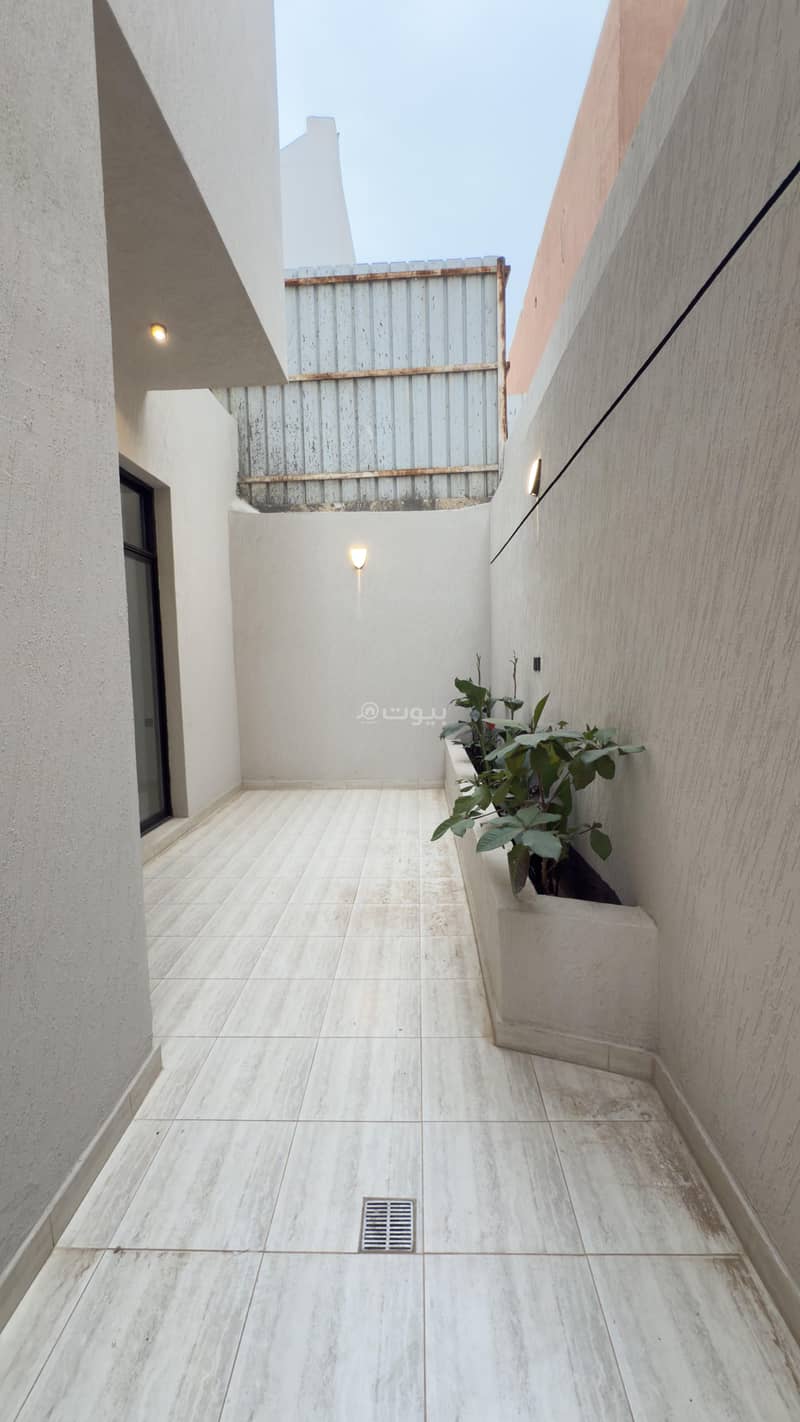 5 bedroom villa in Al Zahrah, Riyadh 18