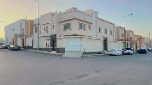 5 bedroom villa in Al Hazm 7
