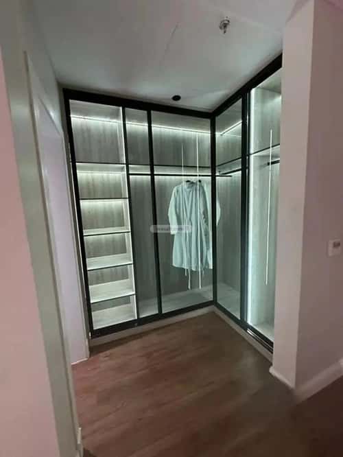 3 bedroom apartment in Al Malqa 6