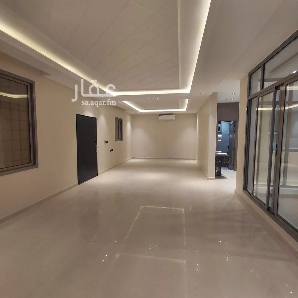 3 bedroom villa in Al Yarmouk, Riyadh 6