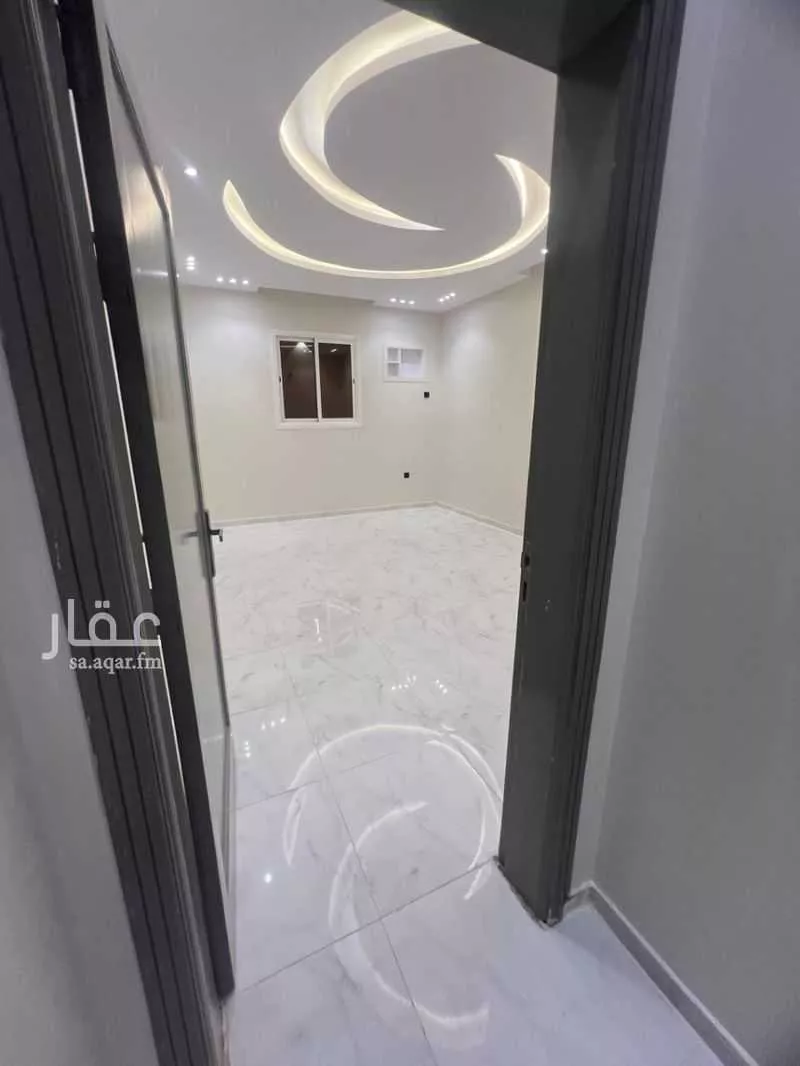 5 bedroom apartment in Al Matar, Madinah 10