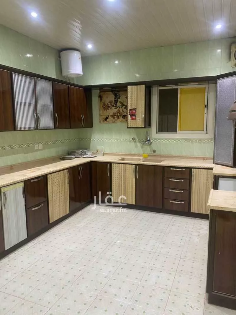 4 bedroom apartment in Al Ranuna, Madinah