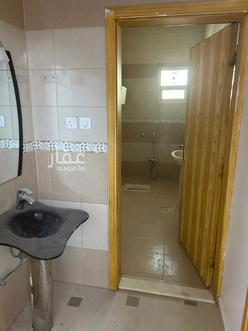 4 bedroom apartment in Al Uraija Al Gharbi, Riyadh 2