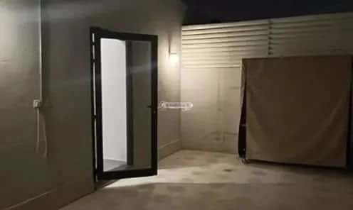 فيلا 7 غرف في العارض 2