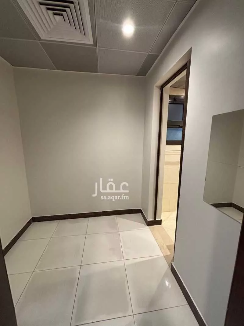 3 bedroom apartment in Hajar, Eastern Province 11
