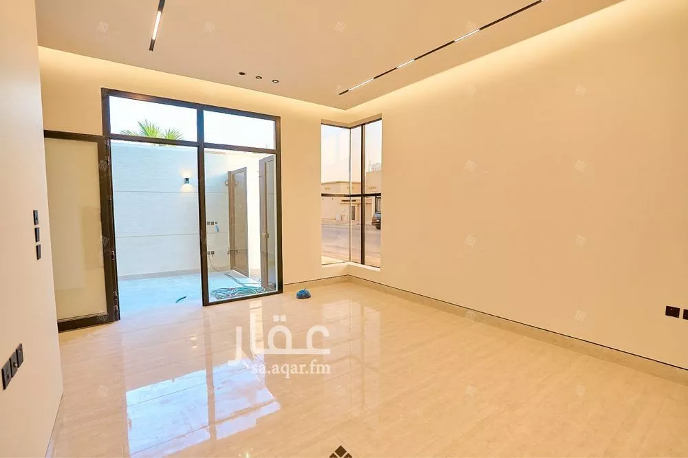 6 bedroom villa in Al Mahdiyyah 20