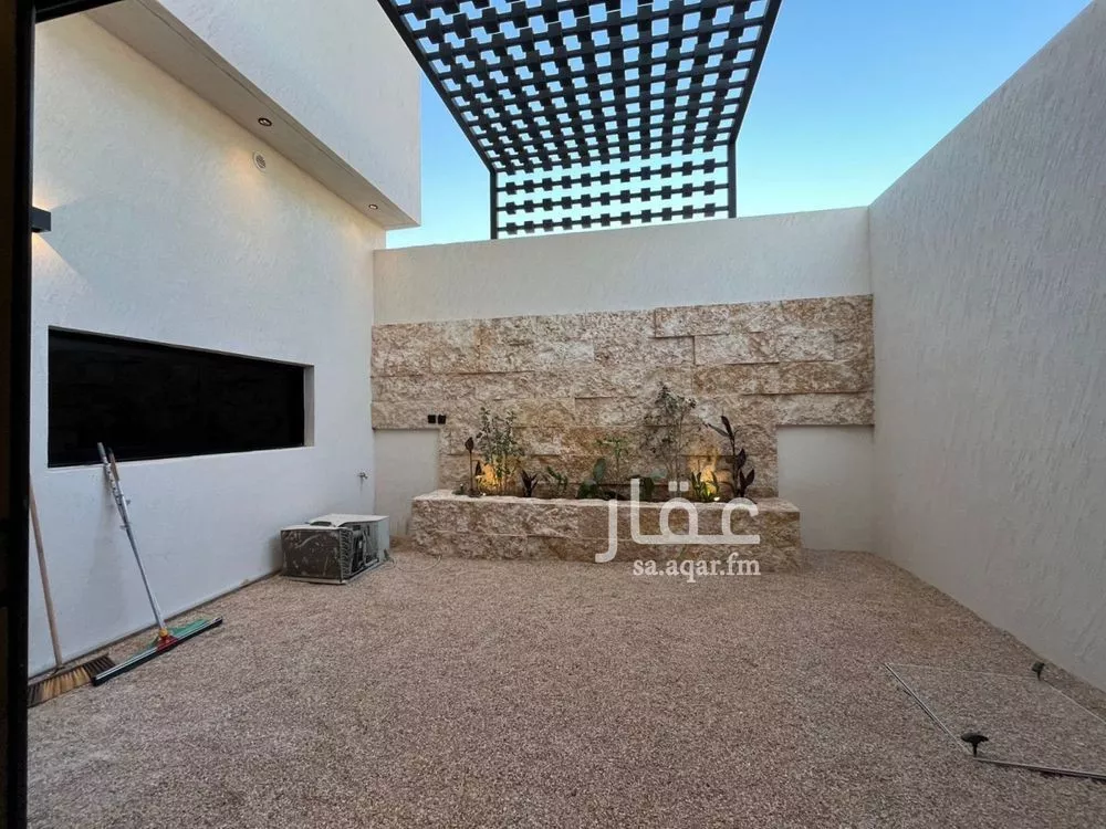 6 bedroom villa in Al Mahdiyyah 18