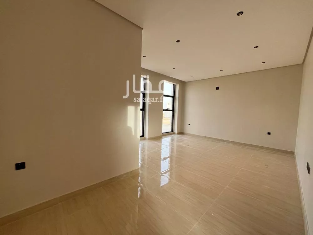 5 bedroom villa in Al Mahdiyyah 27