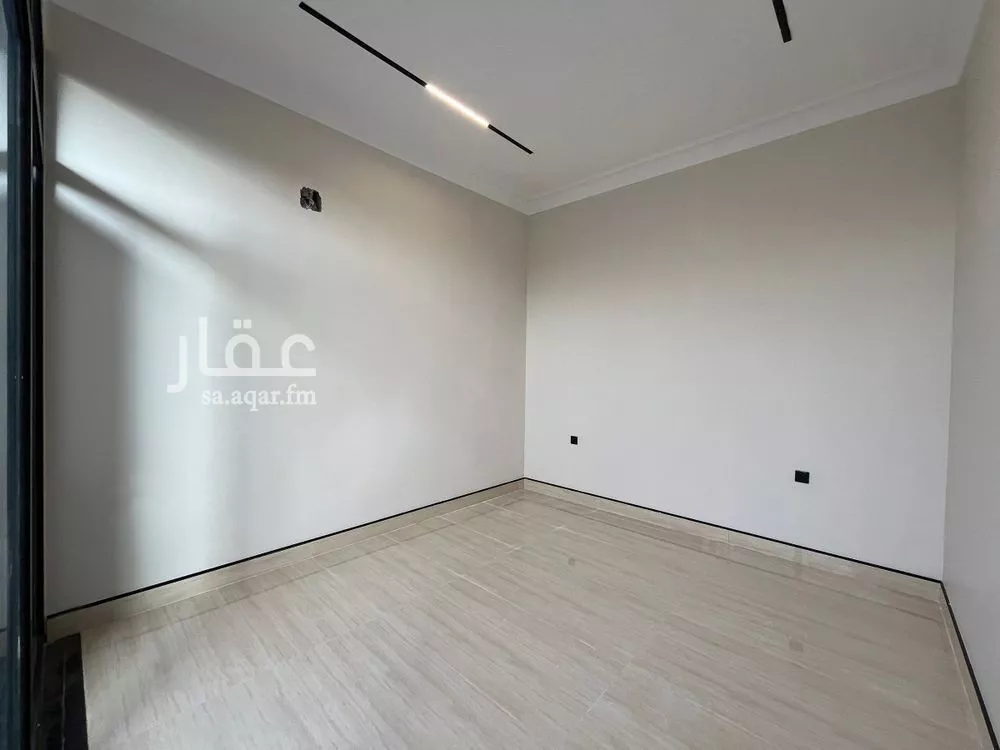 5 bedroom villa in Al Mahdiyyah 9