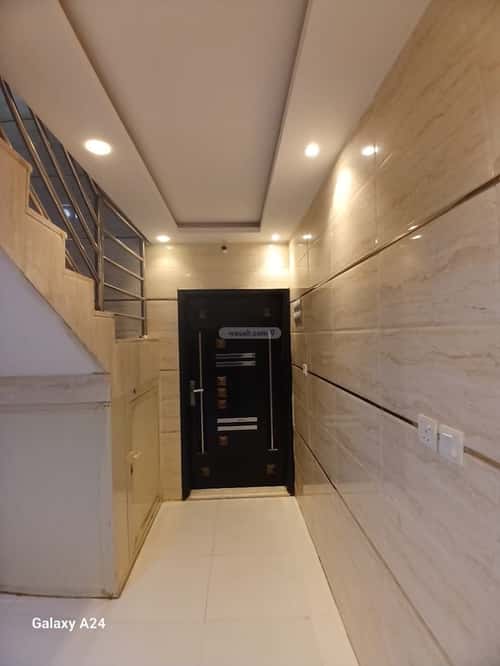 6 bedroom apartment in Dhahrat Laban 5