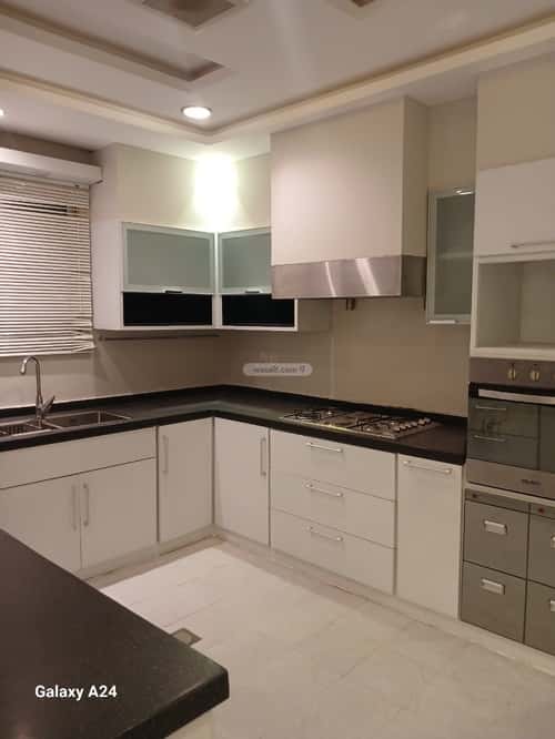 6 bedroom apartment in Dhahrat Laban 16