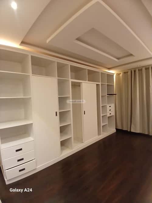6 bedroom apartment in Dhahrat Laban 17