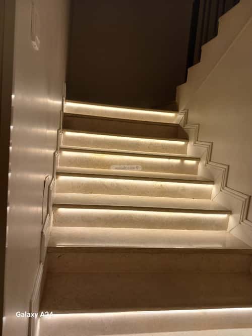 6 bedroom apartment in Dhahrat Laban 6