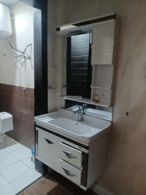 1 bedroom apartment in Dhahrat Laban 3