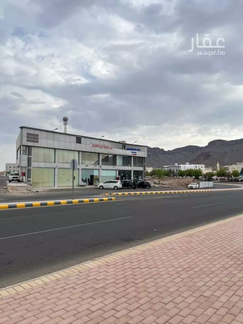 shop in Al Ranuna, Madinah 3
