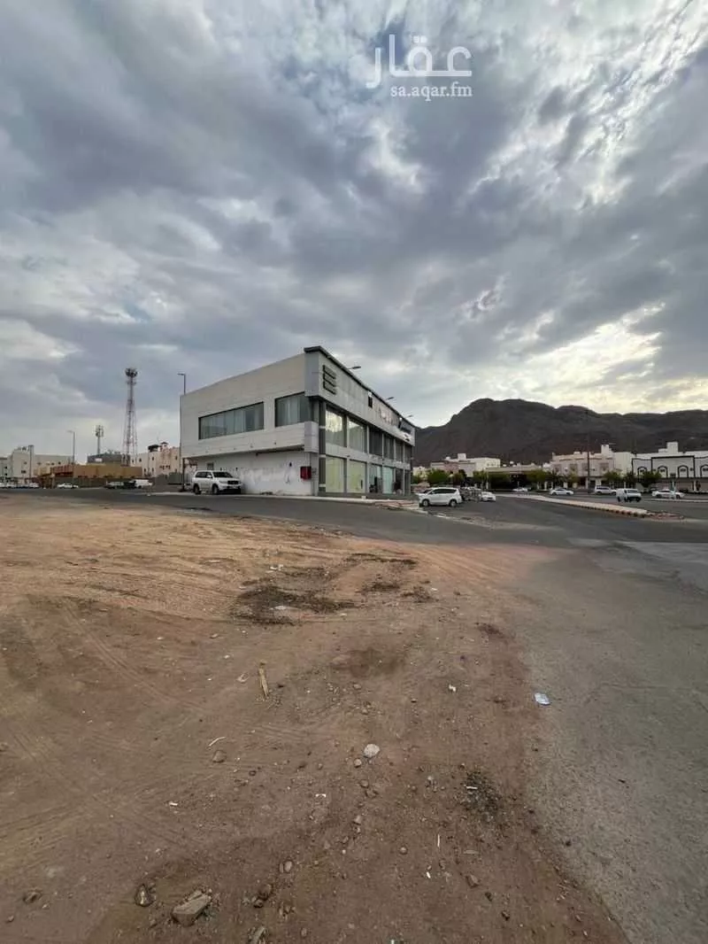 shop in Al Ranuna, Madinah 5