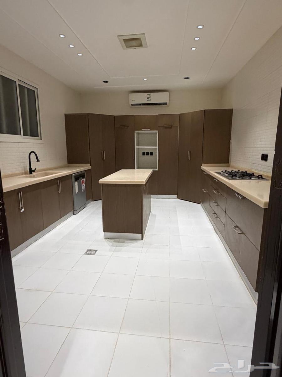 3 bedroom villa in Dhahrat Laban, Riyadh 9
