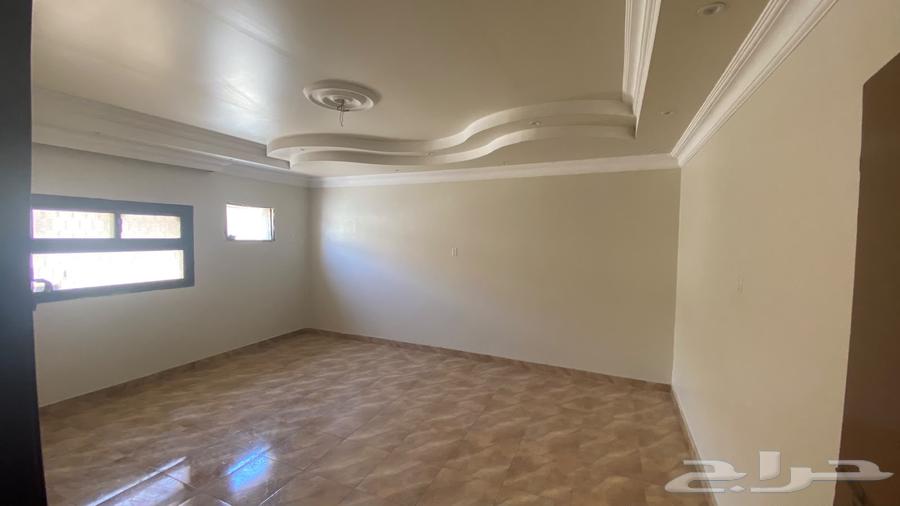 4 bedroom apartment in Az Zuhur, Eastern Province 2