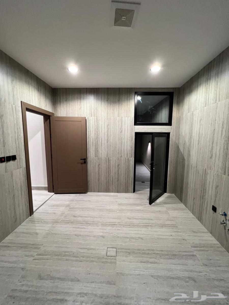 6 bedroom villa in Al Hamra 1st, Eastern Province 25