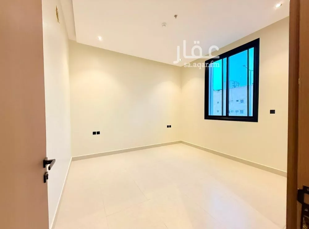 4 bedroom apartment in Al Maizilah, Riyadh 8