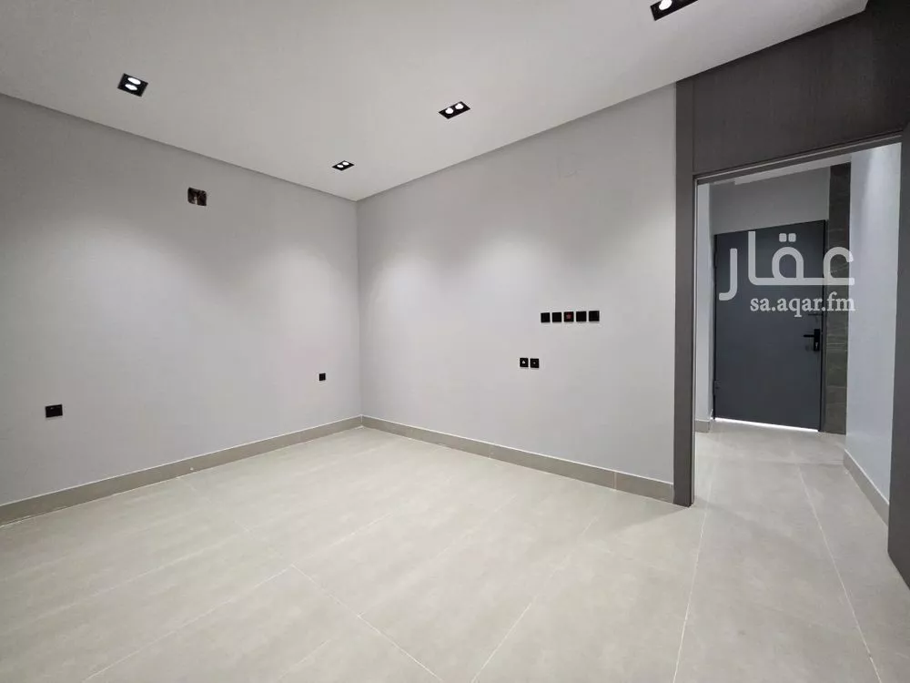 3 bedroom villa in Al Uraija Al Gharbi, Riyadh 15