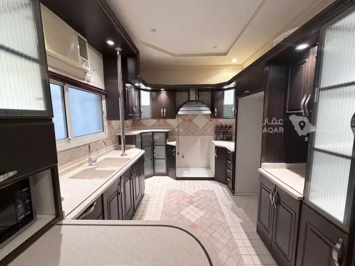 4 bedroom villa in An Nafal, Riyadh 8
