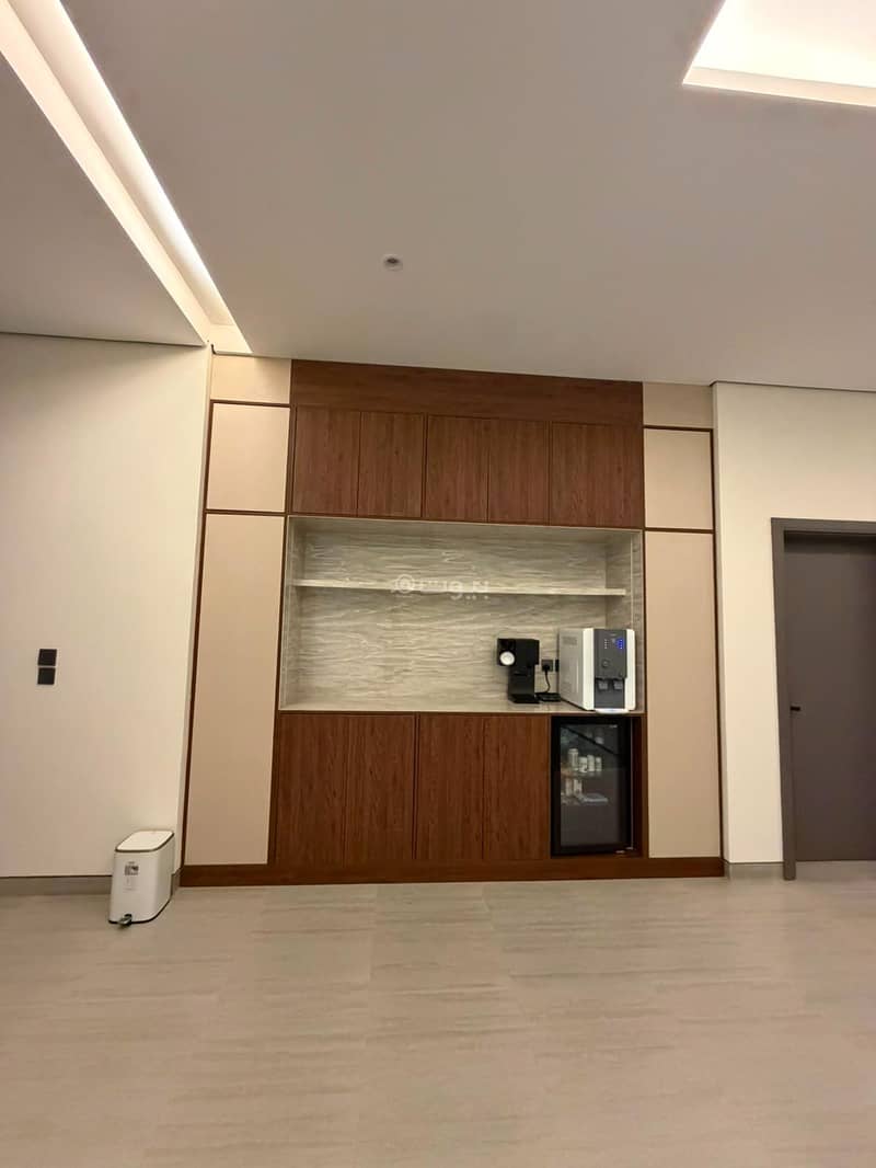 5 bedroom villa in Al Malqa, Riyadh 13