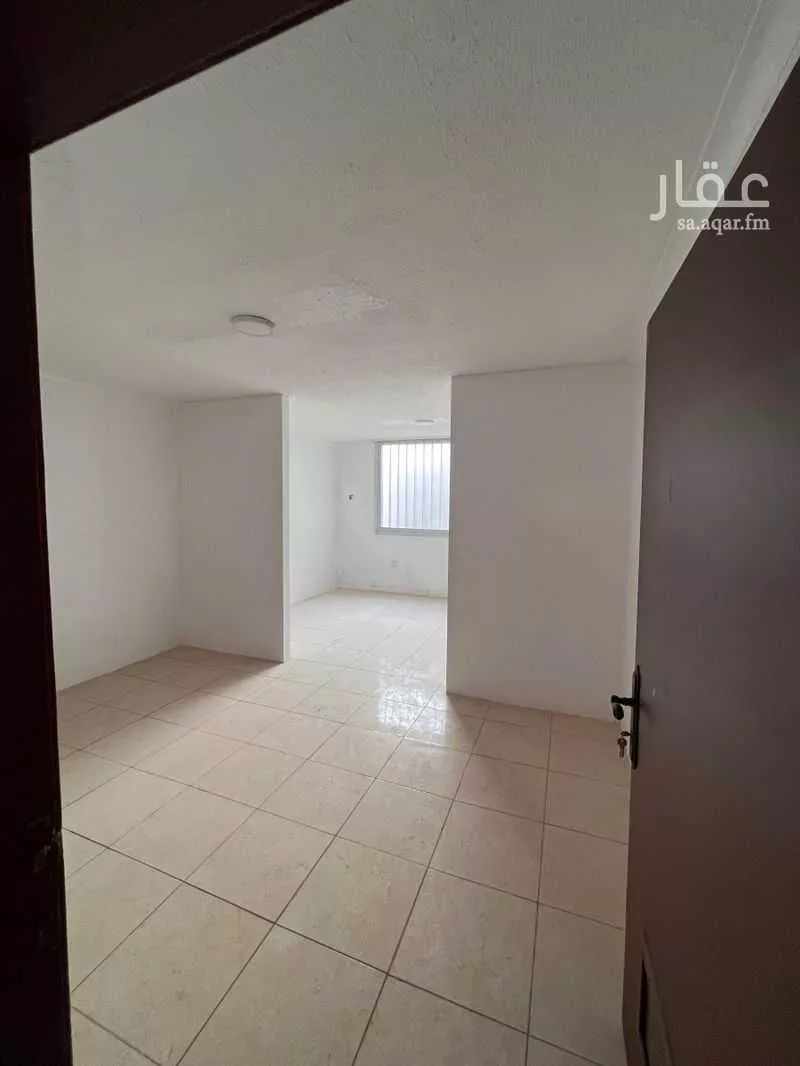 30 bedroom building in Madinat Al Umal, Eastern Province 3