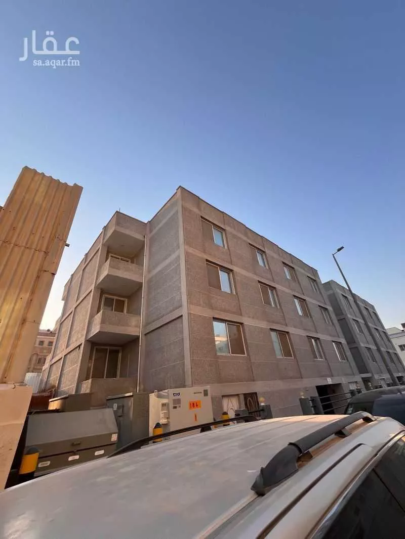 30 bedroom building in Madinat Al Umal, Eastern Province 7