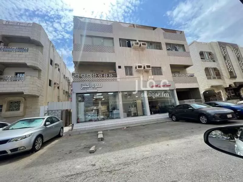 37 bedroom building in Mishrifah, Jeddah