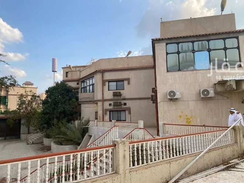 9 bedroom villa in Umm Alarad, Taif 5