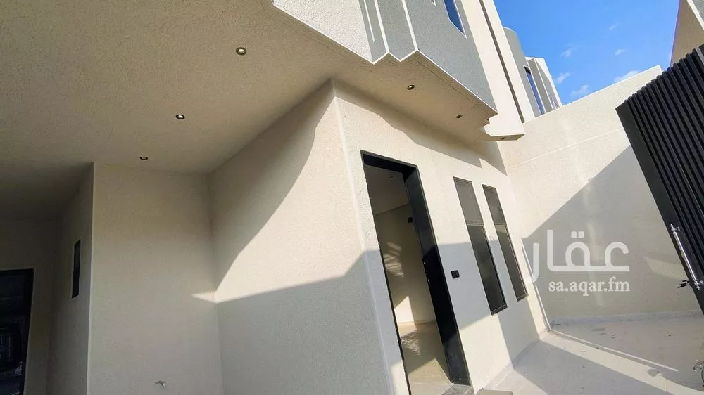 6 bedroom villa in Al Hazm 17